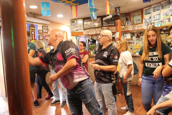 Campeonato de Cricket en el Bar Guilln