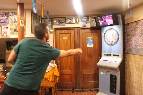 Campeonato de Cricket en el Bar Guilln